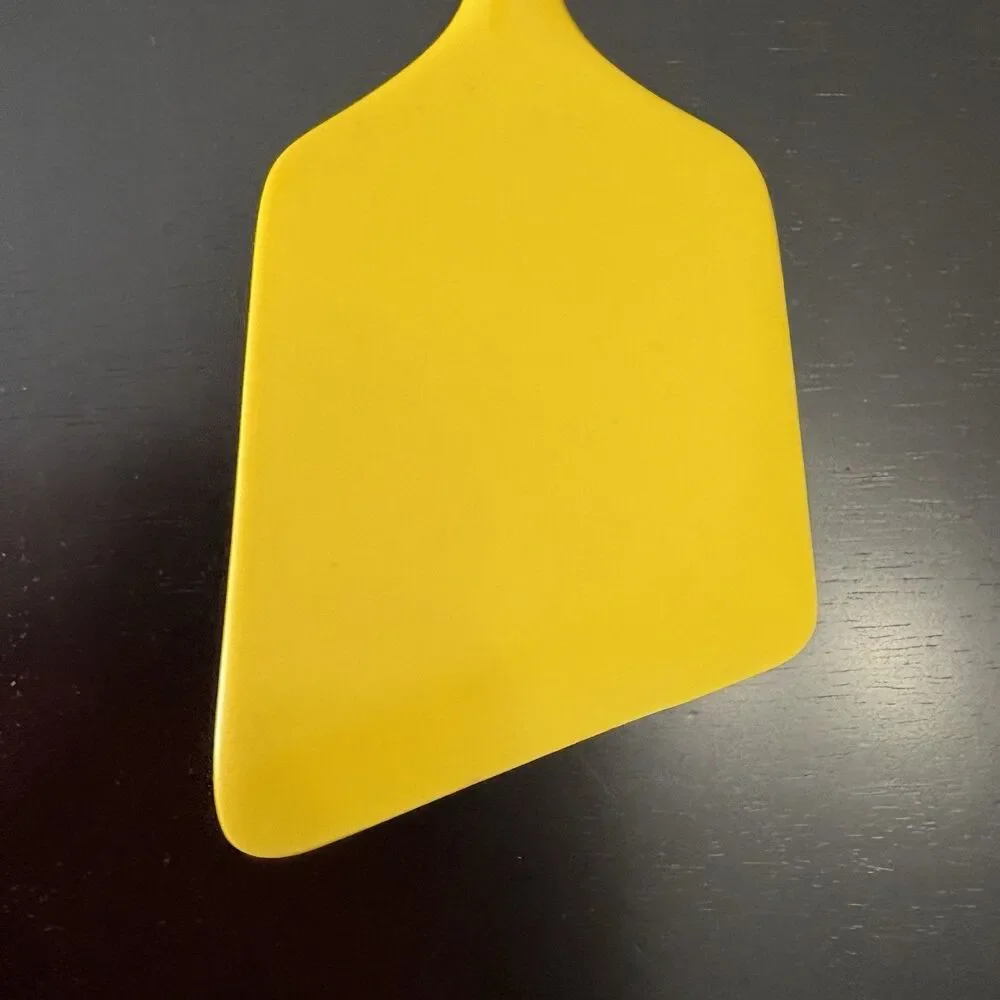 Vtg Yellow Melamine 15.75” Solid Spatula Turner Flipper Slanted Angled #644